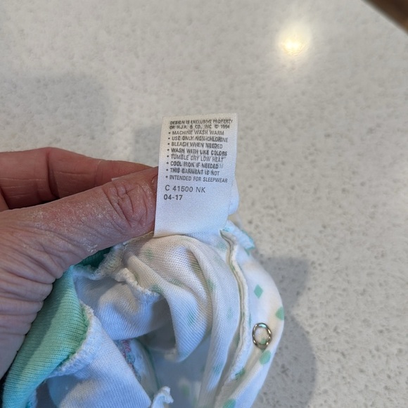 baby onesie w/ word BABY on front w/ pastel colors teal polka dot 6/9 months - Picture 8 of 11